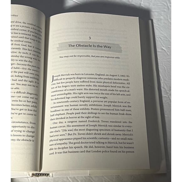 Win the Day: 7 Daily Habits to Help You Stress Less & Accomplish More - Book - Picture 9 of 10